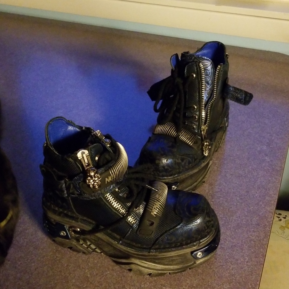 New Rock ankle boot black and blue, zip and lace